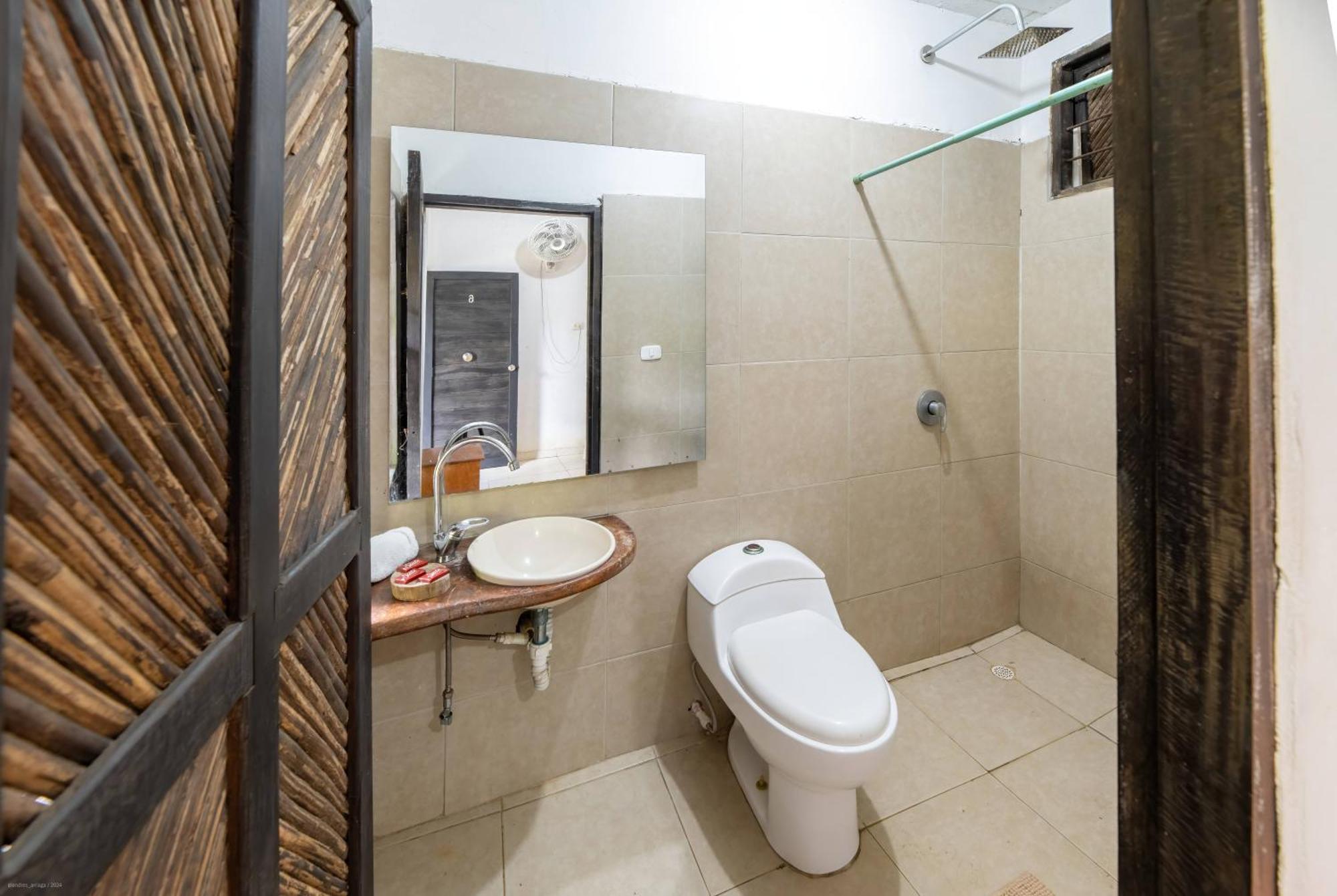 Hostal La Media Luna Паломино Екстериор снимка