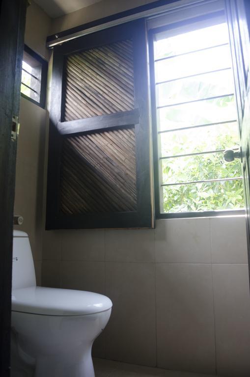 Hostal La Media Luna Паломино Екстериор снимка