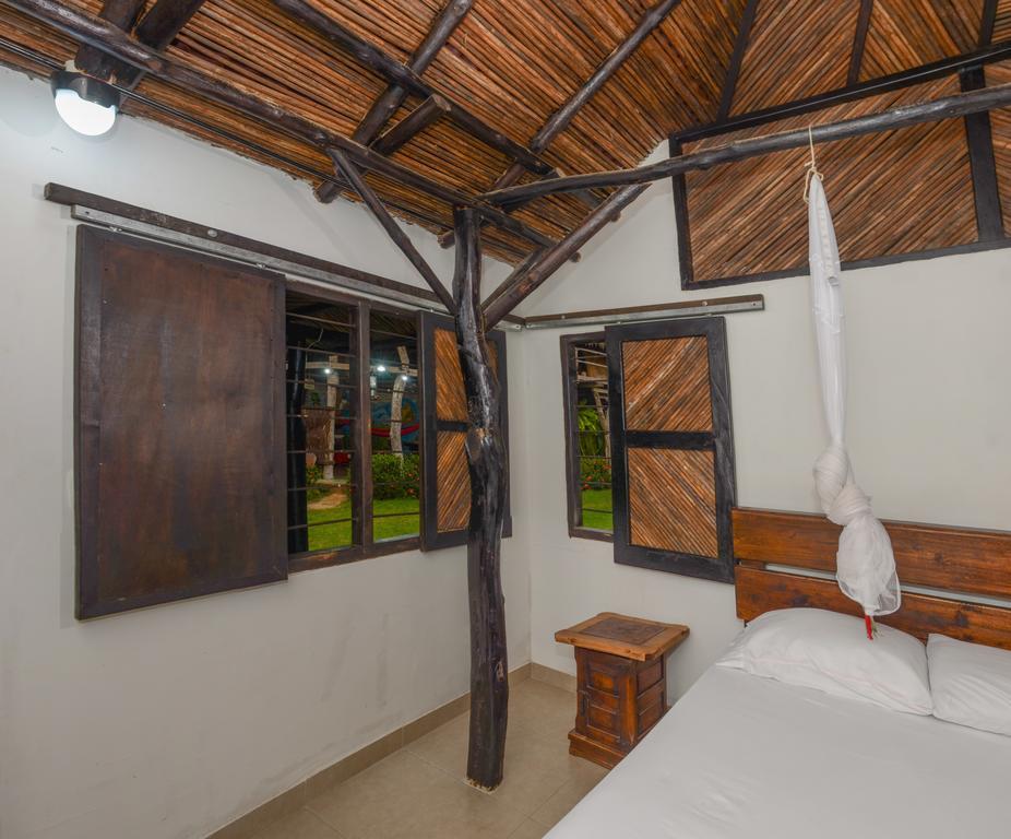 Hostal La Media Luna Паломино Екстериор снимка