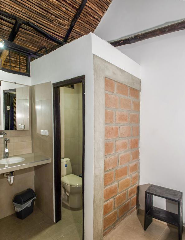 Hostal La Media Luna Паломино Екстериор снимка