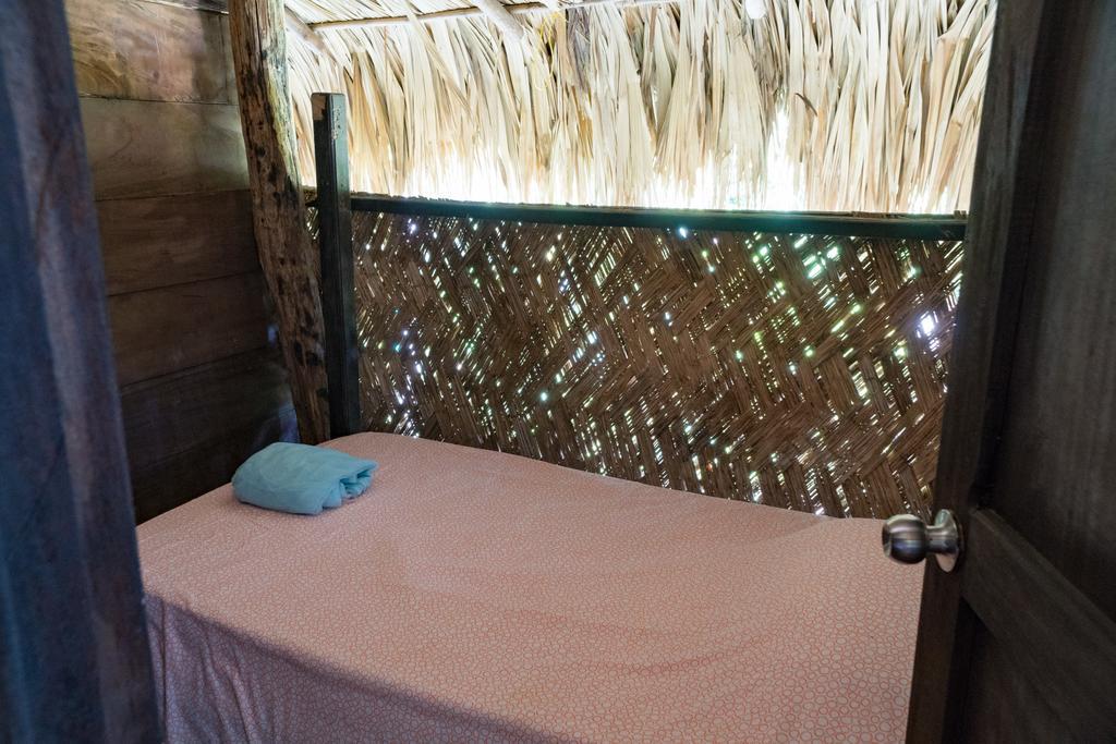 Hostal La Media Luna Паломино Екстериор снимка