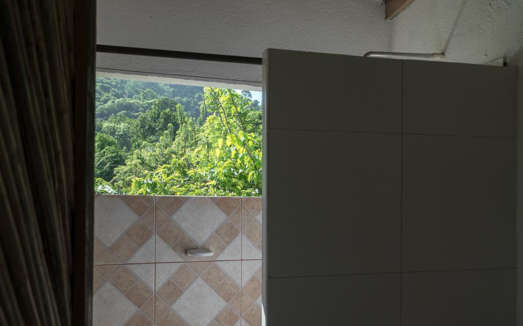 Hostal La Media Luna Паломино Екстериор снимка