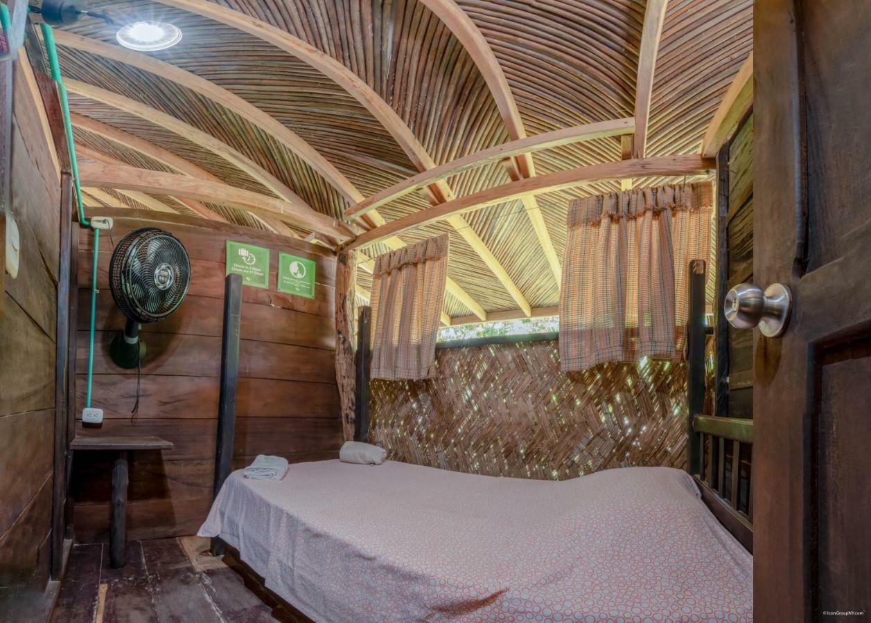 Hostal La Media Luna Паломино Екстериор снимка